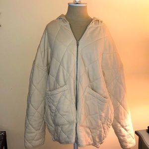 Urban Outfitters Cozy and Cream Zip-Up. Size Large.